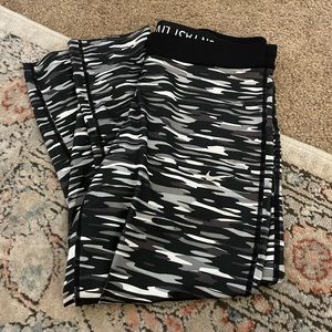 Nike Drifit running leggings large